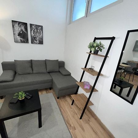 Apartment Central 10C 40Qm Wi-Fi Free Parking Calm Back House Dortmund Exterior photo