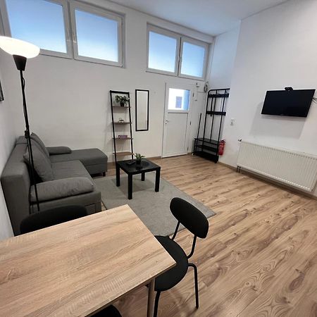 Apartment Central 10C 40Qm Wi-Fi Free Parking Calm Back House Dortmund Exterior photo