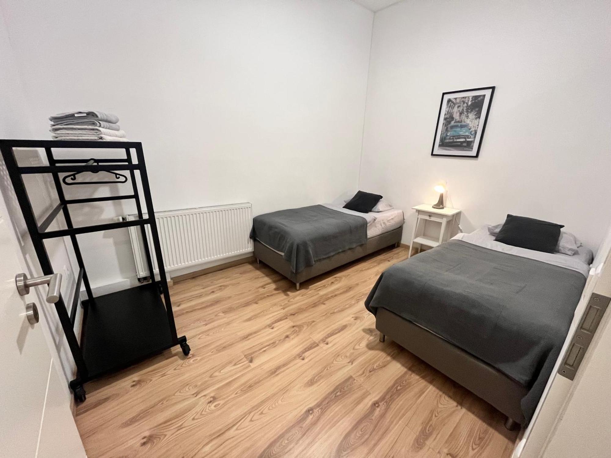 Apartment Central 10C 40Qm Wi-Fi Free Parking Calm Back House Dortmund Exterior photo