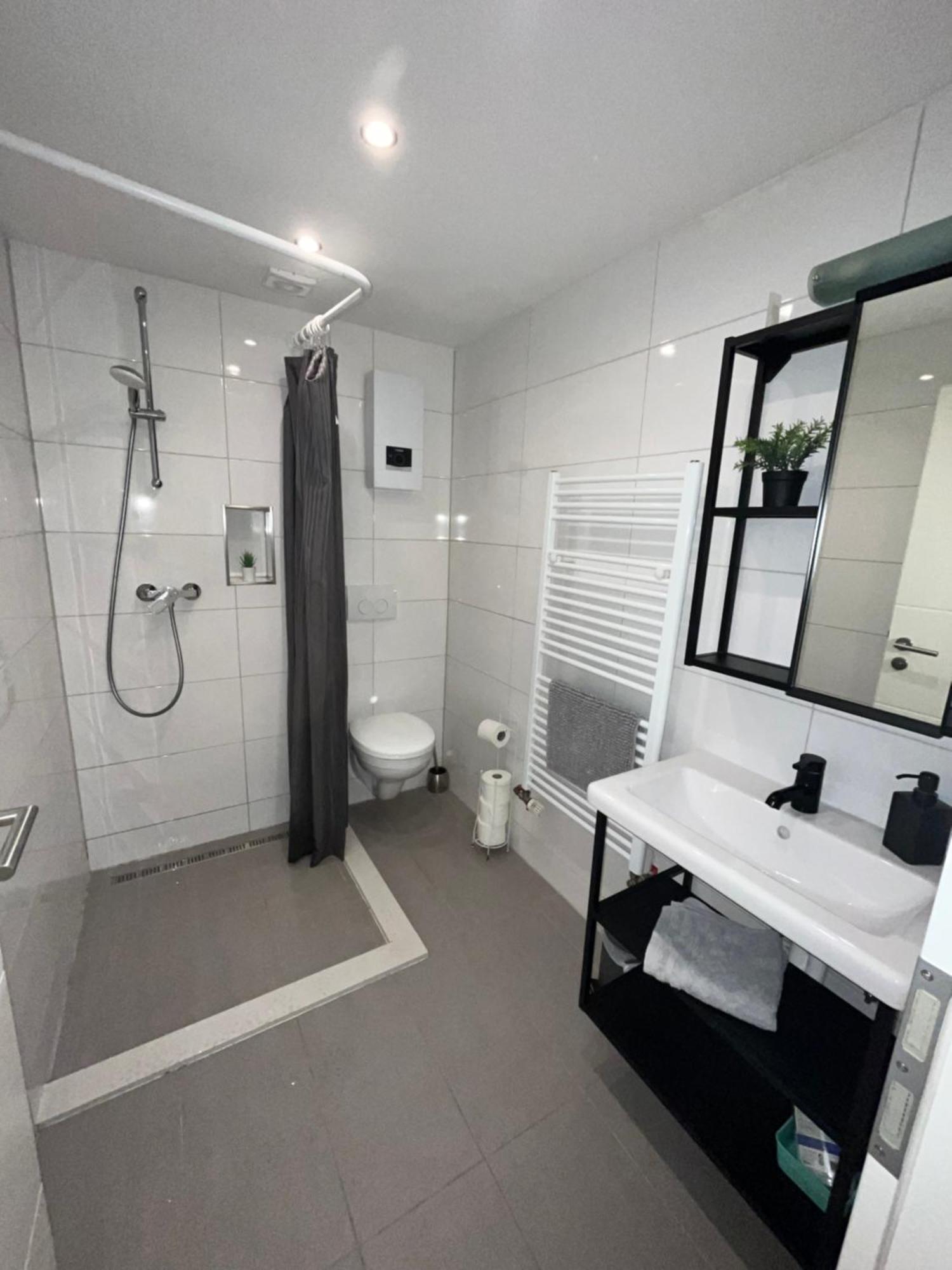 Apartment Central 10C 40Qm Wi-Fi Free Parking Calm Back House Dortmund Exterior photo